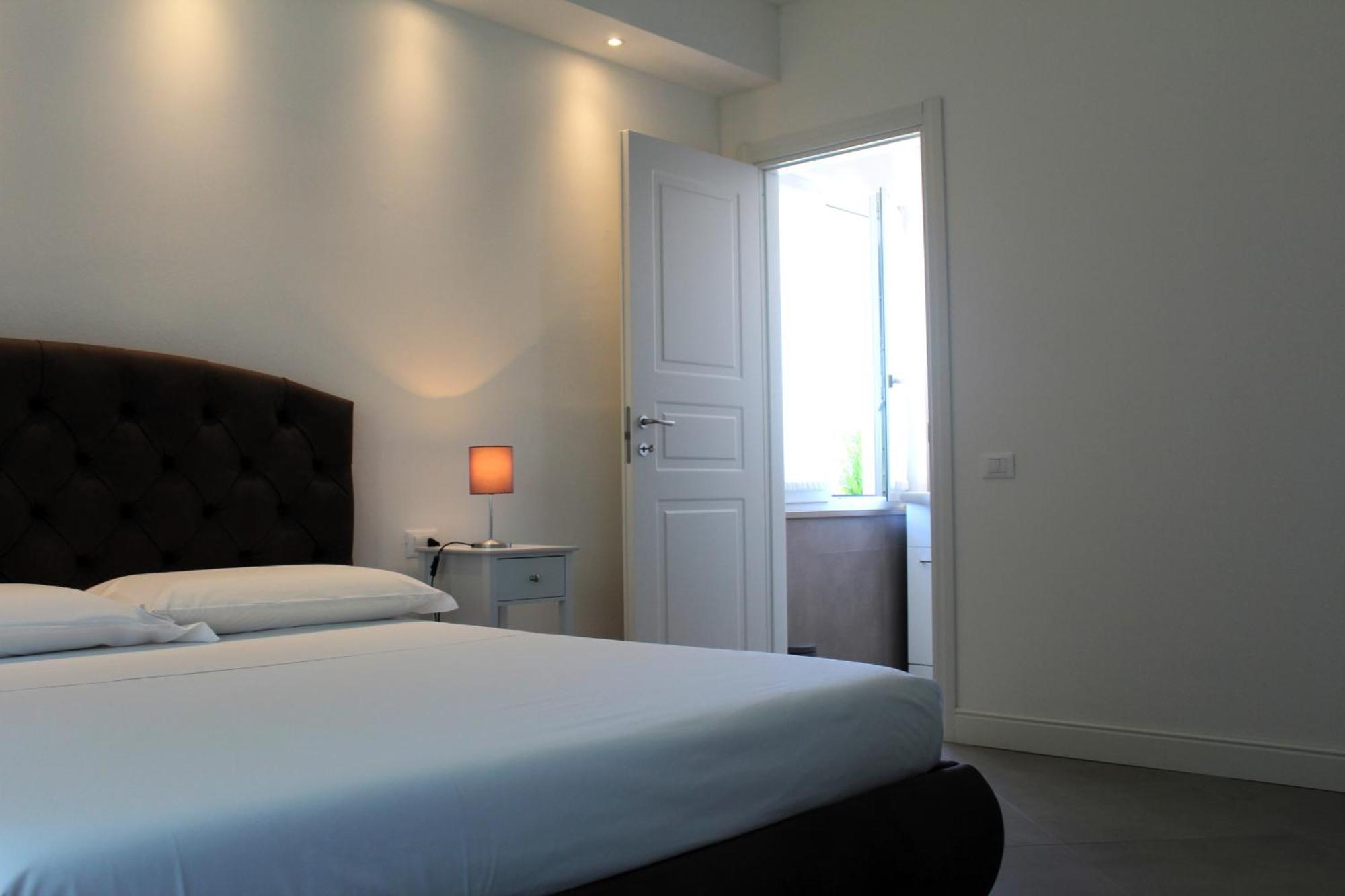 Villa Forte Salvi - Rooms Peschiera del Garda Eksteriør billede