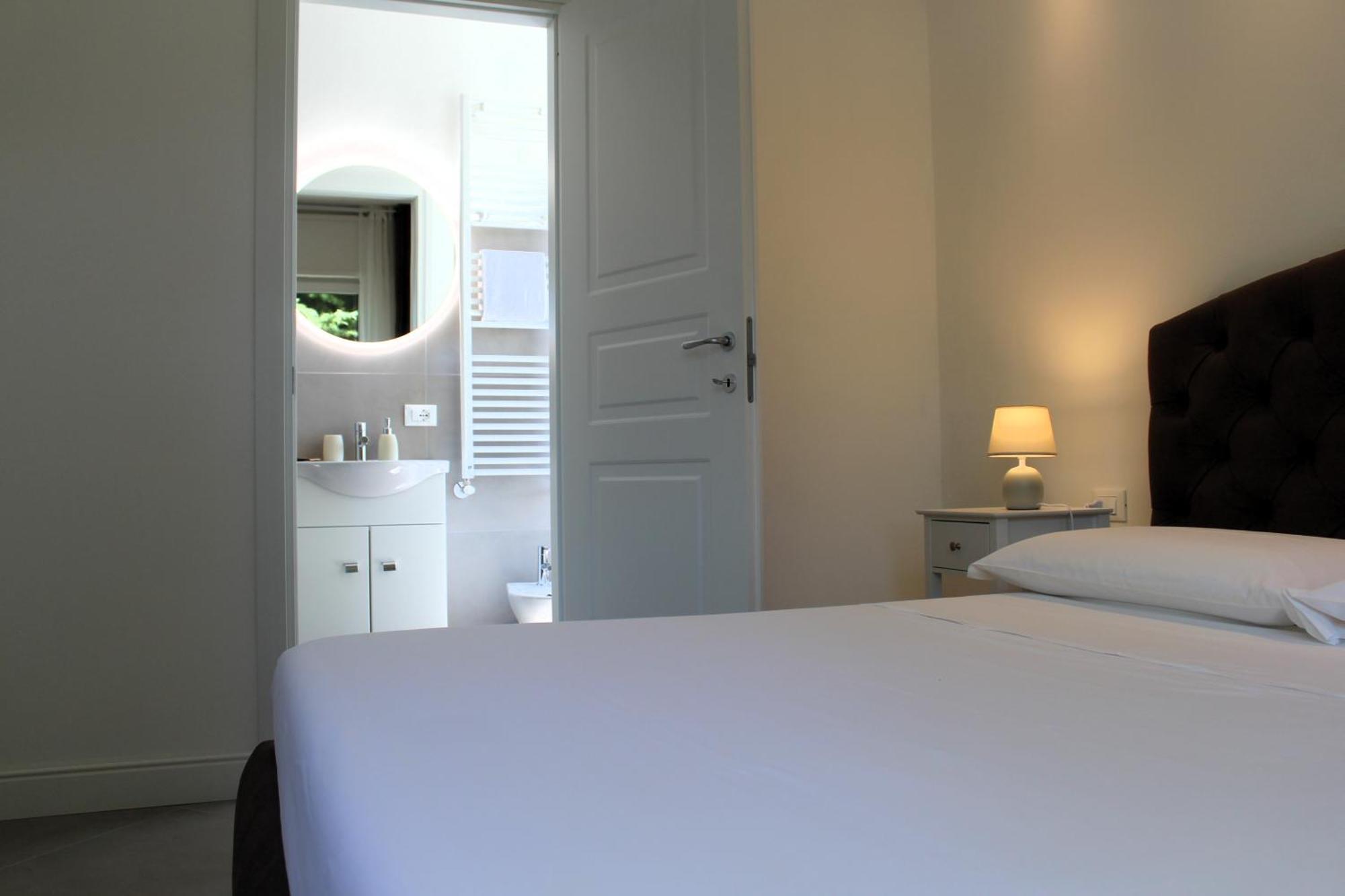 Villa Forte Salvi - Rooms Peschiera del Garda Eksteriør billede